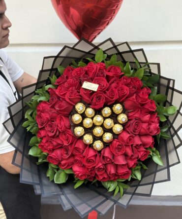Rosas Ferrero con rusco