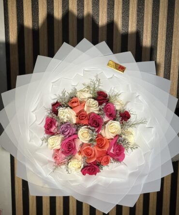24 Rosas con limonium