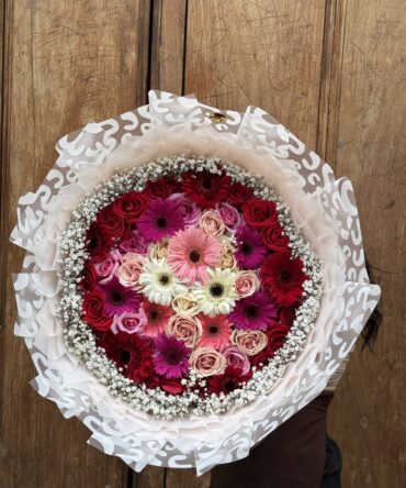 Mix plano rosas con gerberas